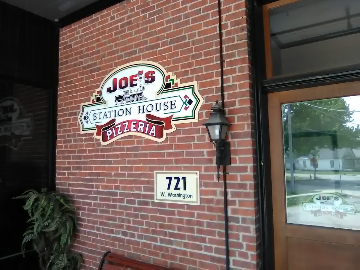 Joe's Station House Pizza